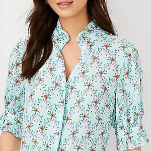 ANN TAYLOR RUFFLE BUTTON TOP